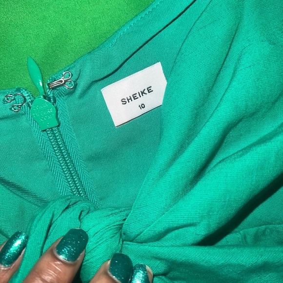 Sheike Elegant Green Dress with Bow Detail size 10 - Picture 9 of 12